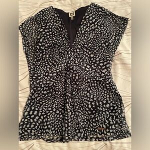 Anne Klein Ladies Medium Black Print Blouse Short Sleeve